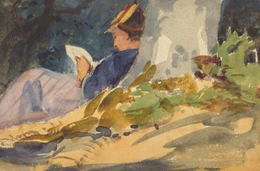 En kvinna läser en bok ute i naturen lutande sig mot ett träd. Konstverk av John Singer Sargent