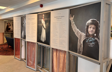 Del av utställningen Vi är romer som finns i våra lokaler.