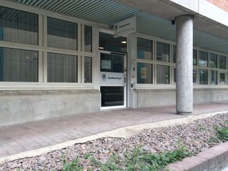 Språkcentrum finns på Bohusgatan 11B i gatuplan. 