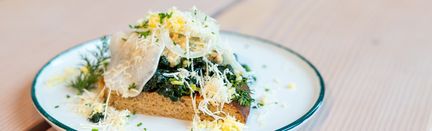 En maträtt på en tallrik