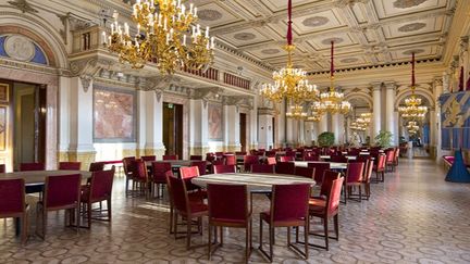 Stora Börssalen rymmer 264 gäster möblerad med runda bord. 