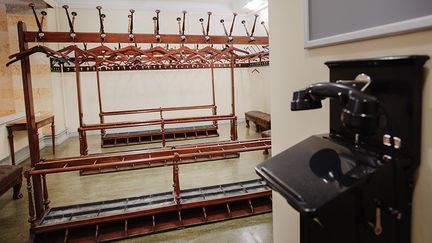 En av Börsens två garderober på mellanvåningen, 2021.