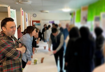 Nytorpsskolan i Hammarkullen ordnade nyligen en yrkes- och inspirationsmässa för att öka elevernas motivation. 