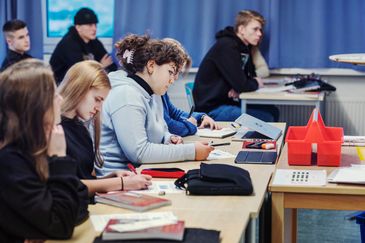 Elever i ett klassrum. 