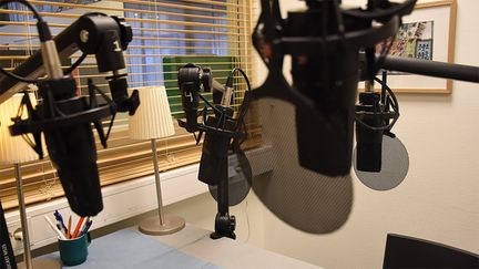 Mikrofoner i en studio.