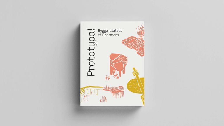 Boken Prototypa! i fysiskt format mot ljusgrå bakgrund.