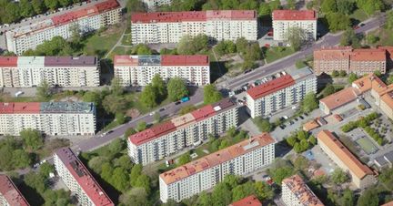 Vy från ovan över huslängor i Johanneberg