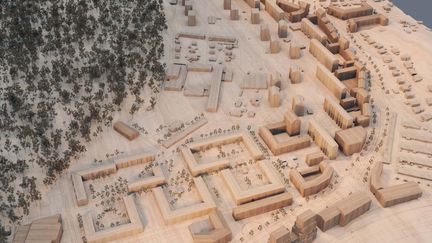 Trämodell som visar den föreslagna stadsutvecklingen av Brunnsbo