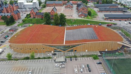 Drönarfoto på Kvibergs Parks is- och sporthall 