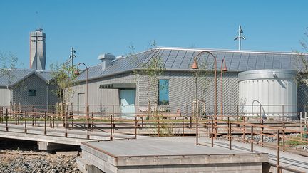 Exteriört omklädningsrum i Jubileumsparken