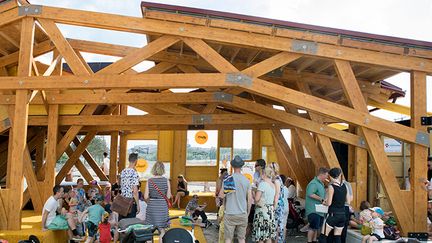 I uteklassrummet och vattenleken 