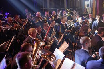 Symfoniorkestern spelar